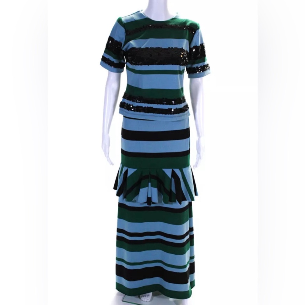 Anne Fernandes knit skirt set